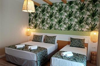 Dolphin Park Hotel 3*