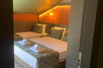 Dolphin Park Hotel 3*