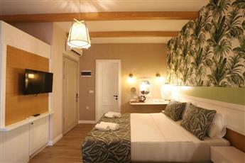 Dolphin Park Hotel 3*