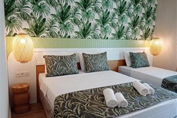 Dolphin Park Hotel 3*