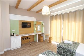 Dolphin Park Hotel 3*