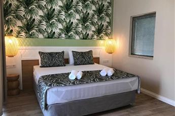 Dolphin Park Hotel 3*