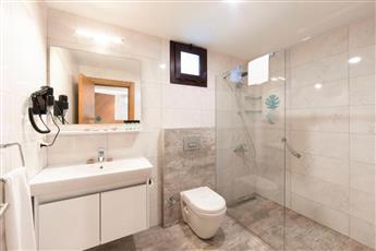 Dorman Suites Hotel 4*