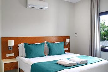 Dorman Suites Hotel 4*