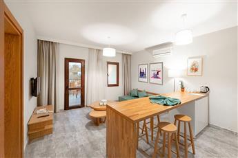 Dorman Suites Hotel 4*