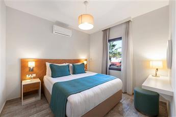 Dorman Suites Hotel 4*