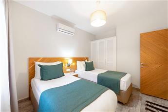 Dorman Suites Hotel 4*