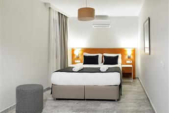 Dorman Suites Hotel 4*