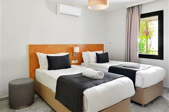 Dorman Suites Hotel 4*