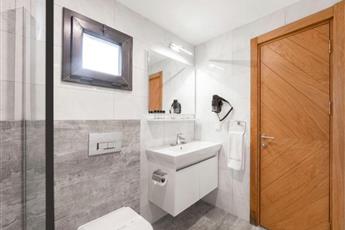 Dorman Suites Hotel
