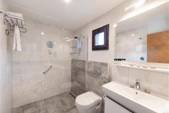 Dorman Suites Hotel