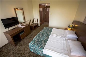 Dosi Hotel Side