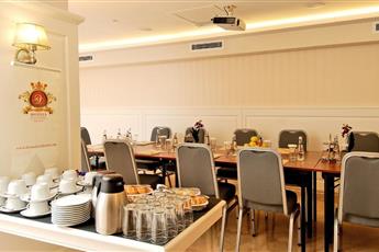 Dosso Dossi Hotels Old City 4*