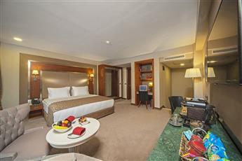 Dosso Dossi Hotels Old City 4*