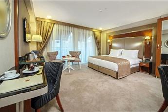 Dosso Dossi Hotels Old City 4*