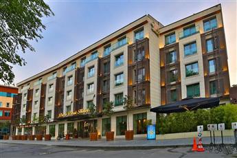 Dosso Dossi Hotels & Spa Downtown