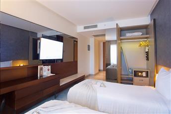 Dosso Dossi Hotels & Spa Downtown
