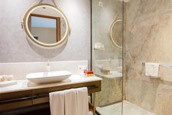 Dosso Dossi Hotels & Spa Downtown