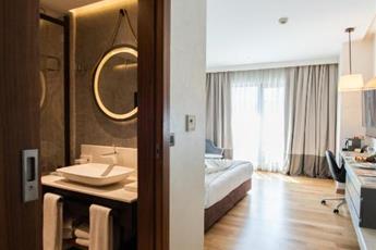 Dosso Dossi Hotels & Spa Downtown