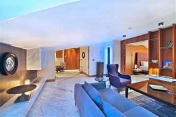 Dosso Dossi Hotels & Spa Downtown