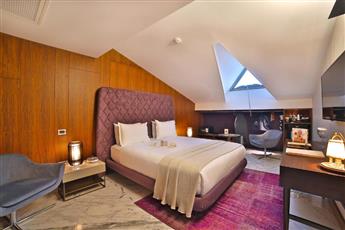 Dosso Dossi Hotels & Spa Downtown