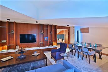 Dosso Dossi Hotels & Spa Downtown