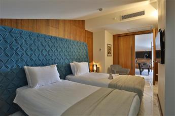 Dosso Dossi Hotels & Spa Downtown
