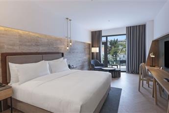 DoubleTree by Hilton Antalya Kemer 5*
