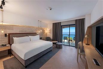 DoubleTree by Hilton Antalya Kemer 5*