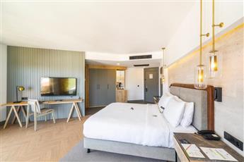 DoubleTree by Hilton Antalya Kemer