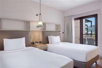 DoubleTree by Hilton Bodrum Isil Club Resort 5*