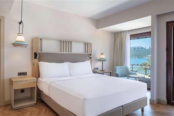 DoubleTree by Hilton Bodrum Isil Club Resort 5*