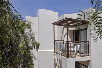 DoubleTree by Hilton Bodrum Isil Club Resort