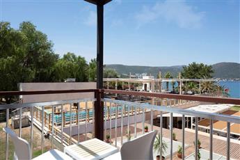 DoubleTree by Hilton Bodrum Isil Club Resort