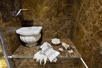 Doubletree by Hilton Istanbul Esentepe 5* Doubletree by Hilton Istanbul Esentepe 5*