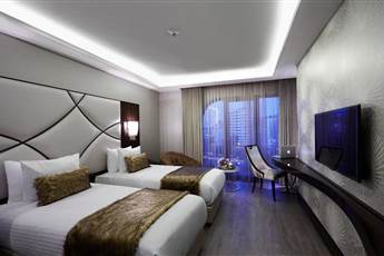 Doubletree by Hilton Istanbul Esentepe 5* Doubletree by Hilton Istanbul Esentepe 5*