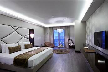 Doubletree by Hilton Istanbul Esentepe 5* Doubletree by Hilton Istanbul Esentepe 5*