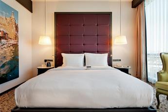 DoubleTree By Hilton Istanbul Moda 5*