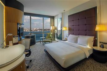 DoubleTree By Hilton Istanbul Moda 5*