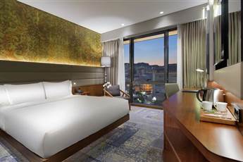 DoubleTree By Hilton Istanbul Piyalepasa 5*