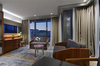 DoubleTree By Hilton Istanbul Piyalepasa 5*