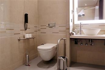 DoubleTree by Hilton Istanbul Umraniye 4* DoubleTree by Hilton Istanbul Umraniye 4*