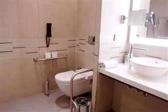 DoubleTree by Hilton Istanbul Umraniye 4* DoubleTree by Hilton Istanbul Umraniye 4*