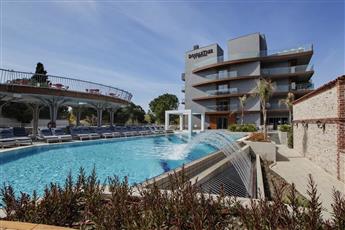 DoubleTree by Hilton Kusadasi 4*
