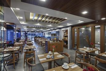 DoubleTree by Hilton Kusadasi 4*