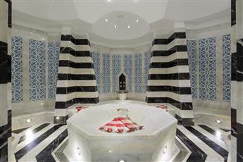 DoubleTree by Hilton Kusadasi 4*