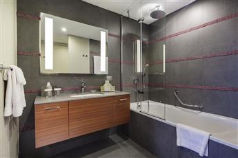 DoubleTree by Hilton Kusadasi 4*