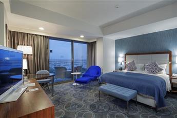 DoubleTree by Hilton Kusadasi 4*