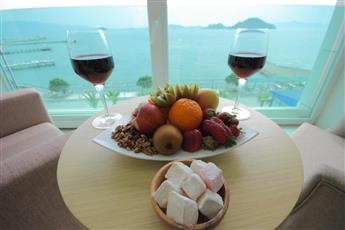 Dragut Point North Hotel
