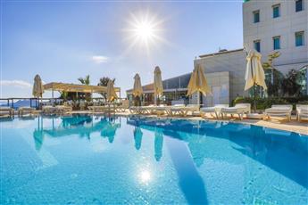 Dragut Point North Hotel